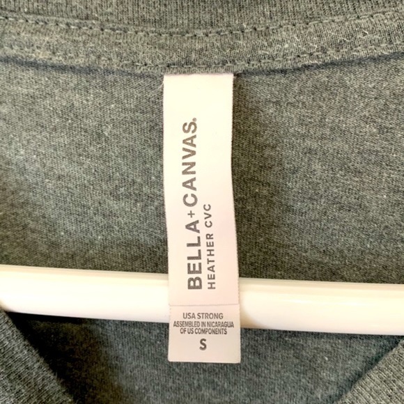 BELLA CANVAS WOMENS GRAY LONG SLEEVE LET IT SNOW SNOWMAN CHRISTMAS SHIRT SMALL - Picture 3 of 4